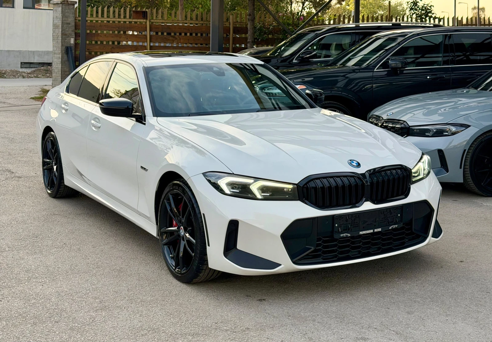 BMW 330 330e xDrive M-Pack