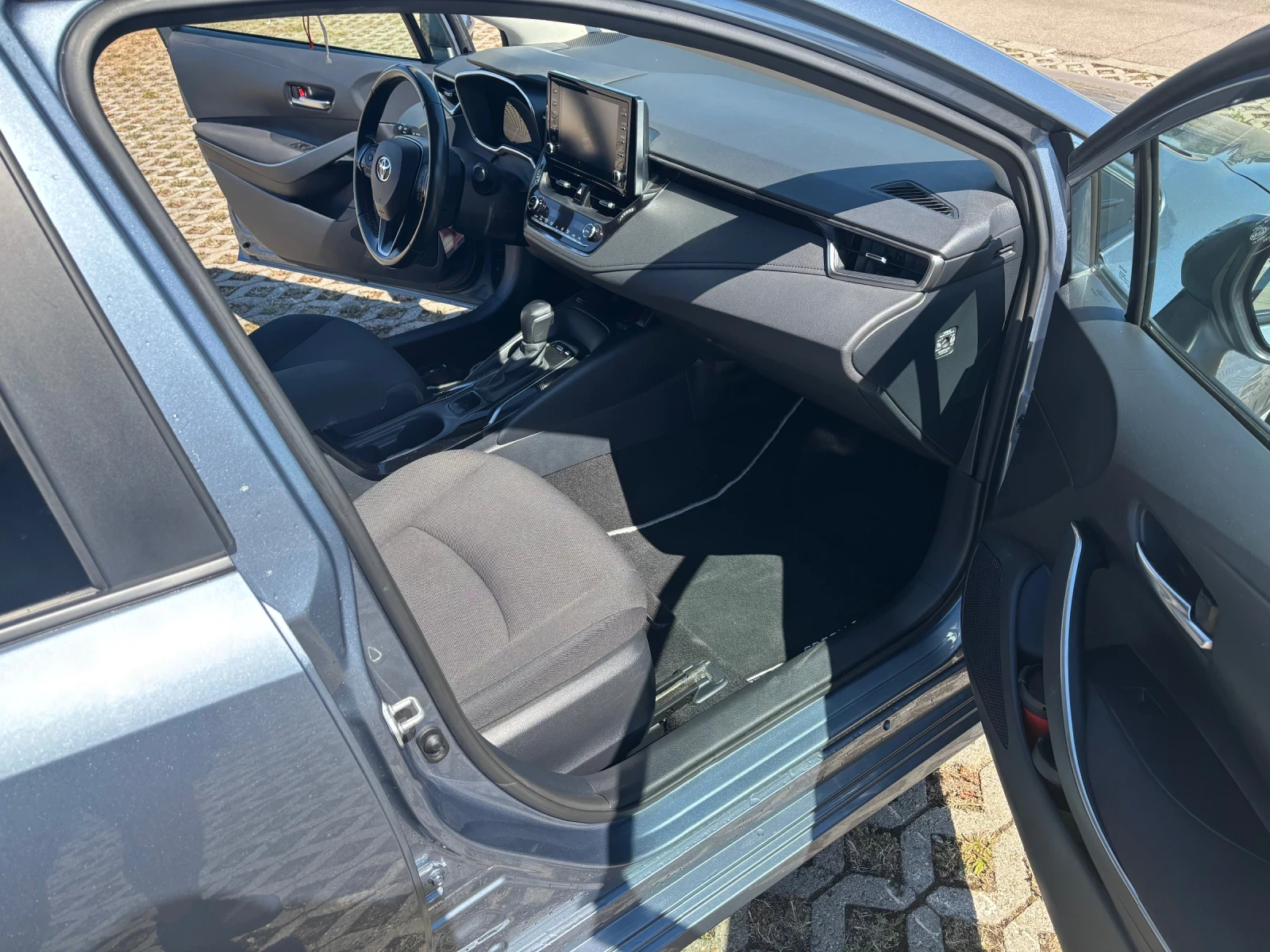 Toyota Corolla Седан , снимка 13 - Автомобили и джипове - 56446483