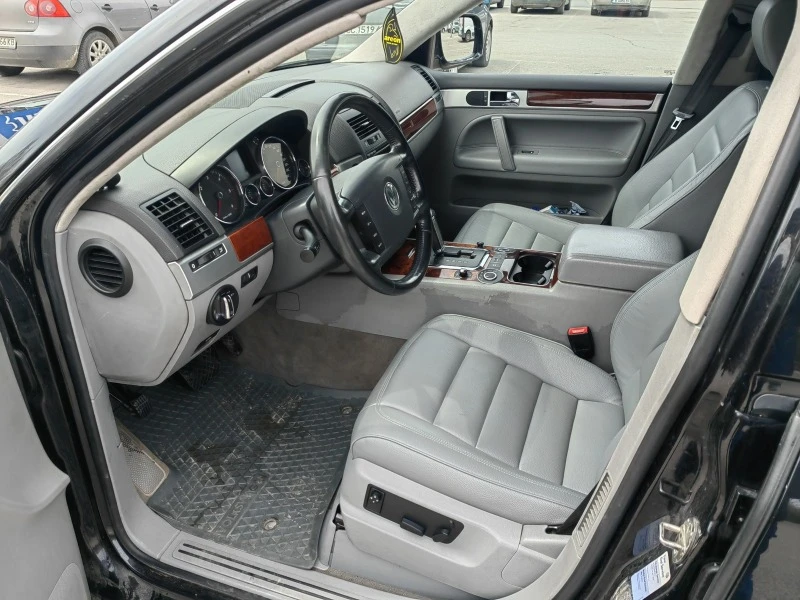 VW Touareg, снимка 7 - Автомобили и джипове - 47023055