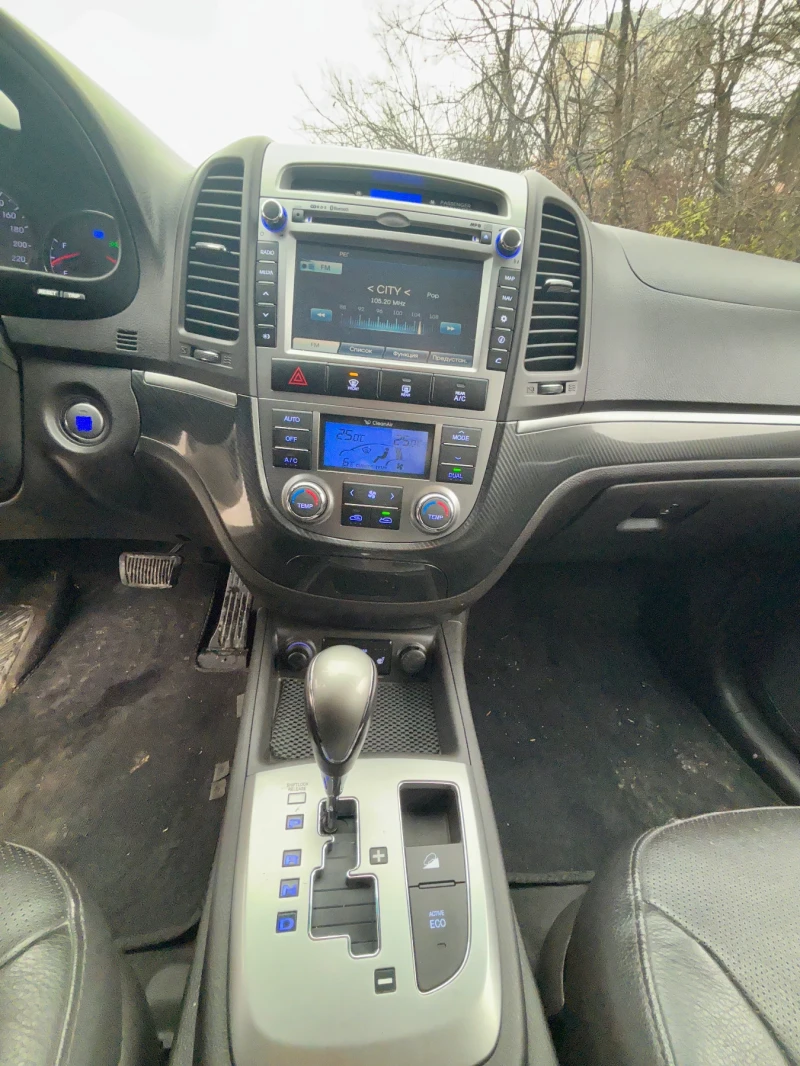 Hyundai Santa fe, снимка 9 - Автомобили и джипове - 48300360