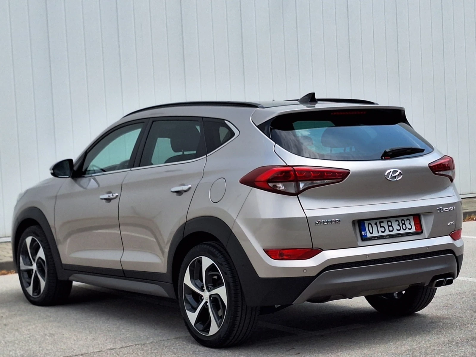 Hyundai Tucson PREMIUM 2.0CRDI185кс 4х4 ПЪЛНА  СЕРВИЗНА ИСТОРИЯ  - изображение 4