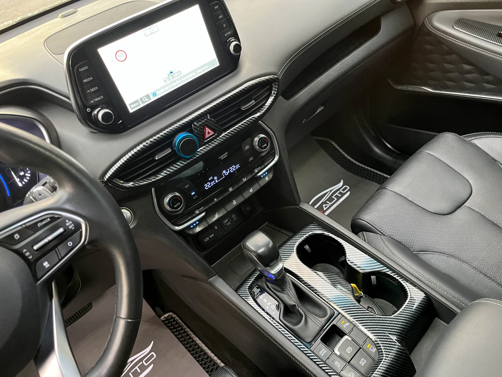 Hyundai Santa fe 2.2D* 4WD* FULL* РЕАЛНИ КИЛОМЕТРИ*  - изображение 10