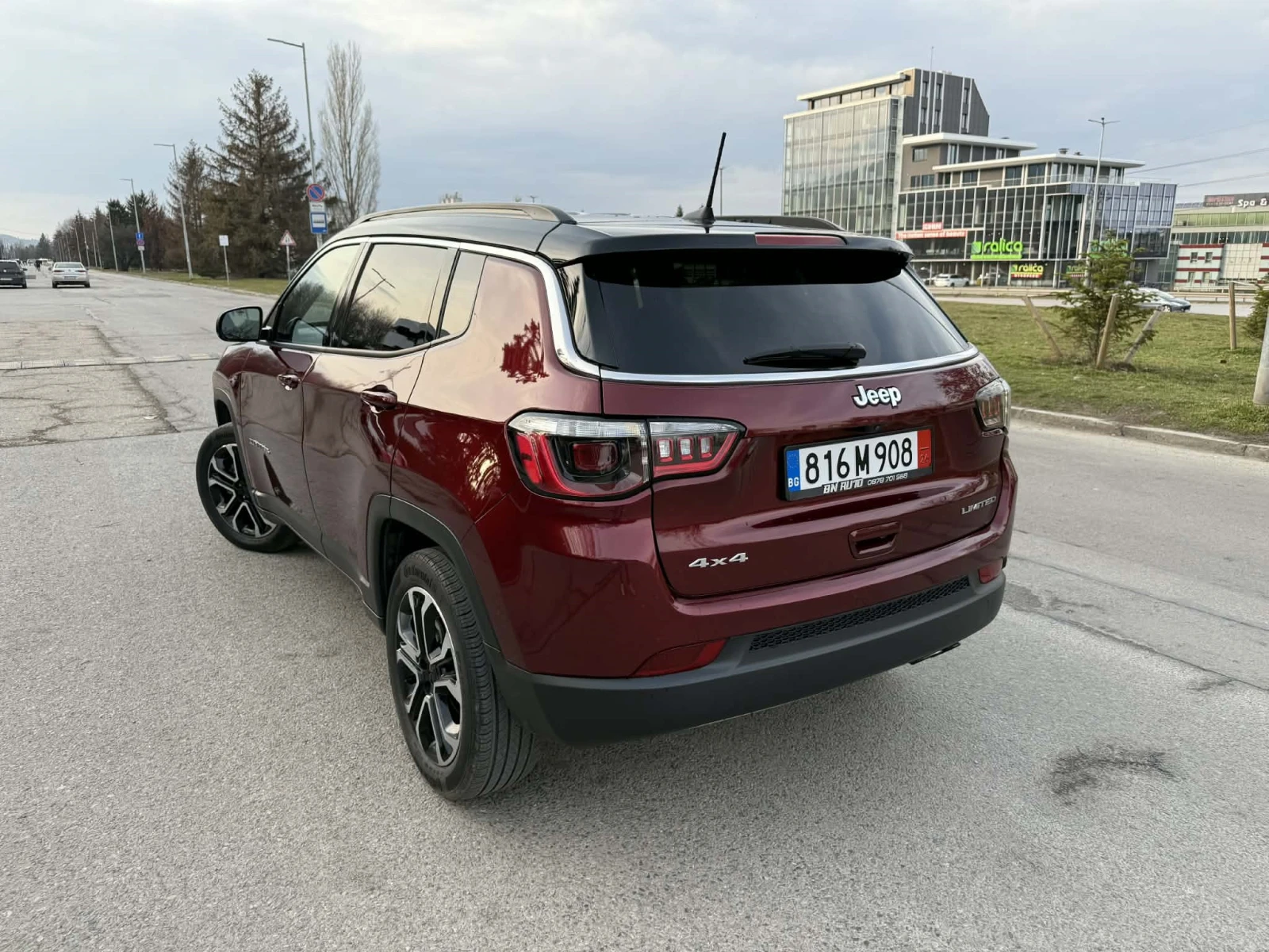 Jeep Compass Limited, снимка 4 - Автомобили и джипове - 53715314