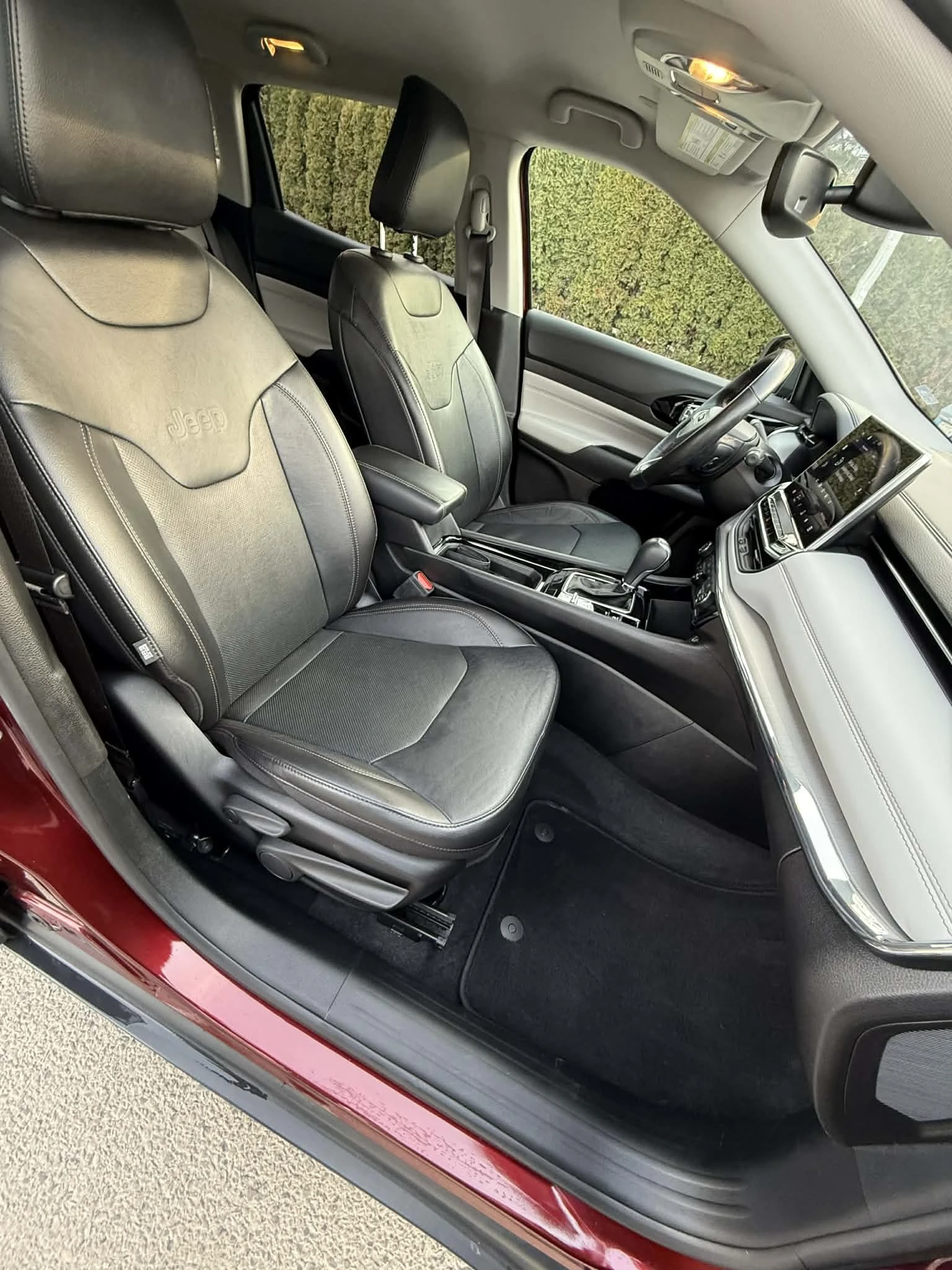 Jeep Compass Limited, снимка 10 - Автомобили и джипове - 53715314