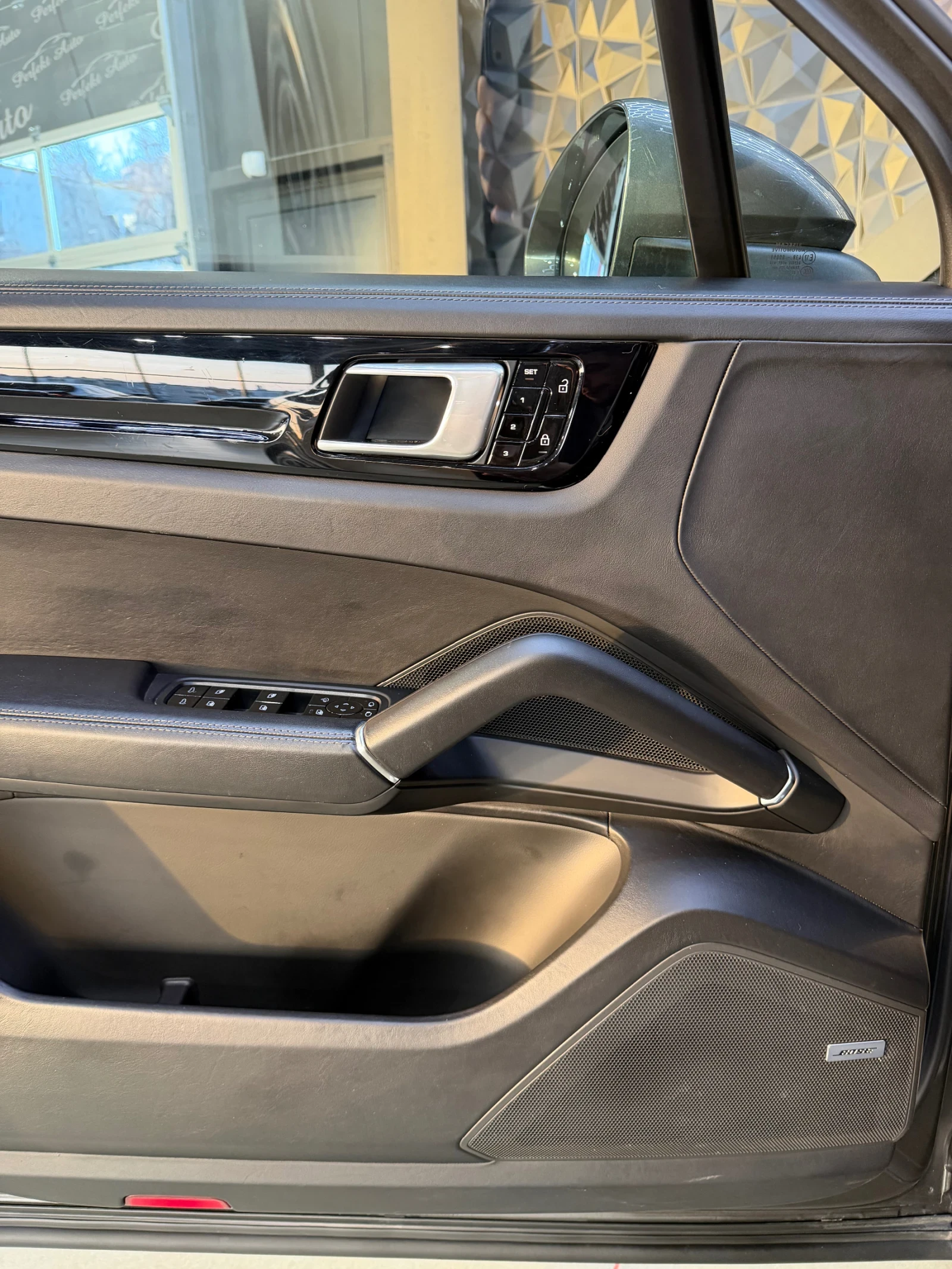 Porsche Cayenne * BOSE * ПАНОРАМА * HEAD UP * , снимка 12 - Автомобили и джипове - 53988428