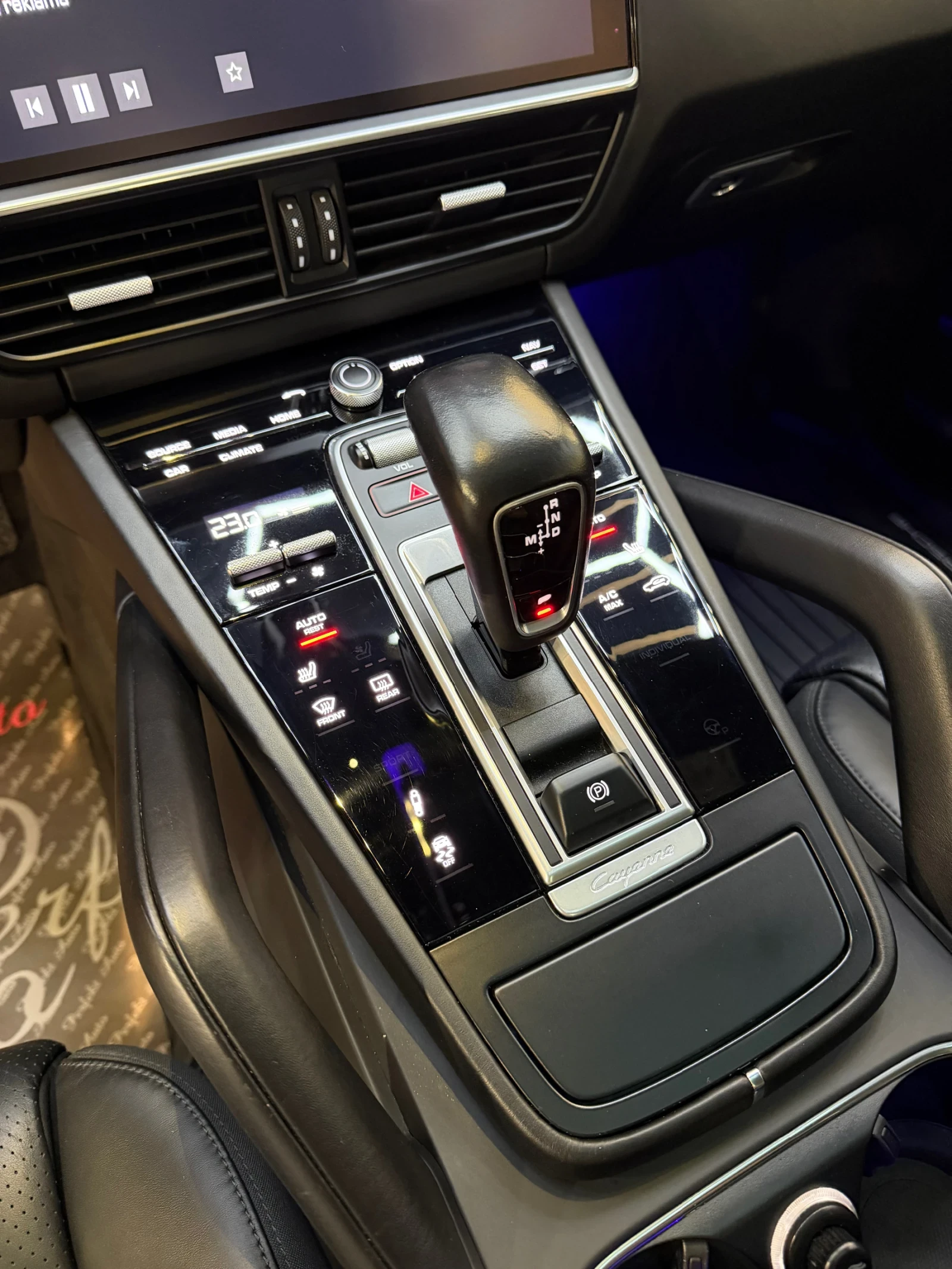 Porsche Cayenne * BOSE * ПАНОРАМА * HEAD UP * , снимка 9 - Автомобили и джипове - 53988428