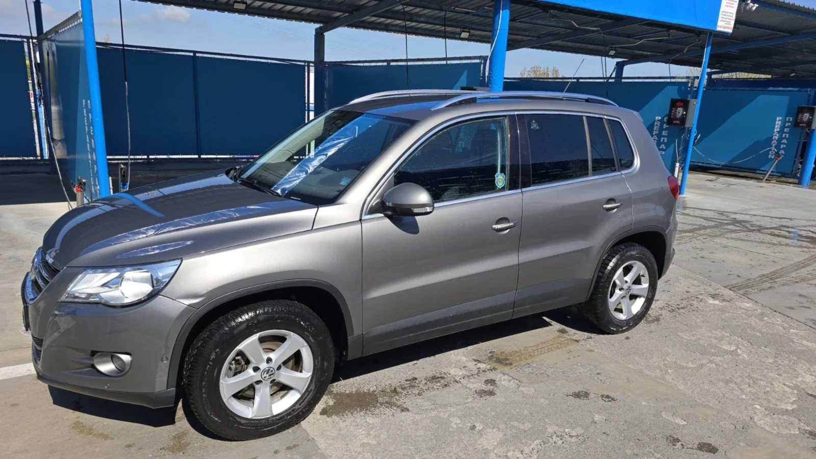 VW Tiguan, снимка 4 - Автомобили и джипове - 54597297
