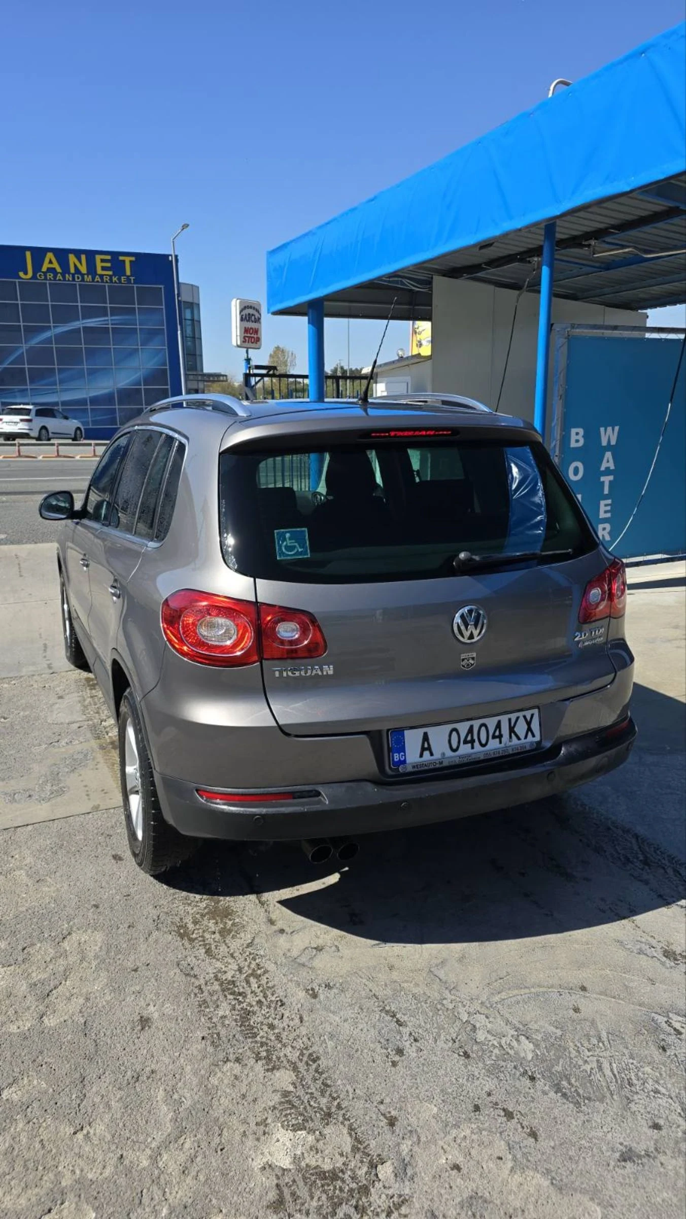 VW Tiguan, снимка 10 - Автомобили и джипове - 54597297