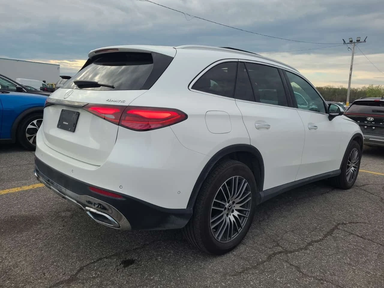 Mercedes-Benz GLC 300 * ПАНОРАМА* 360КАМЕРА* ДВА КЛЮЧА* , снимка 3 - Автомобили и джипове - 54807277