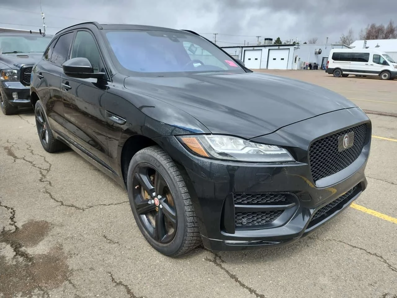 Jaguar F-PACE  R SPORT/CARFAX/ФИНАНСИРАНЕ, снимка 2 - Автомобили и джипове - 54884270