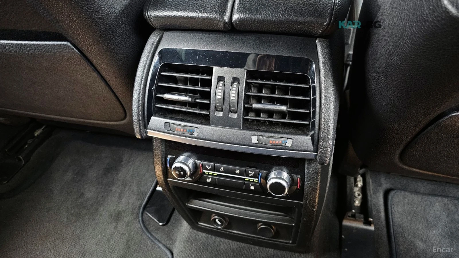 BMW X5 40D* XDRIVE* BLACK&WHITE* PANO* 360* HUD* ТЕГЛИЧ* , снимка 17 - Автомобили и джипове - 54905489