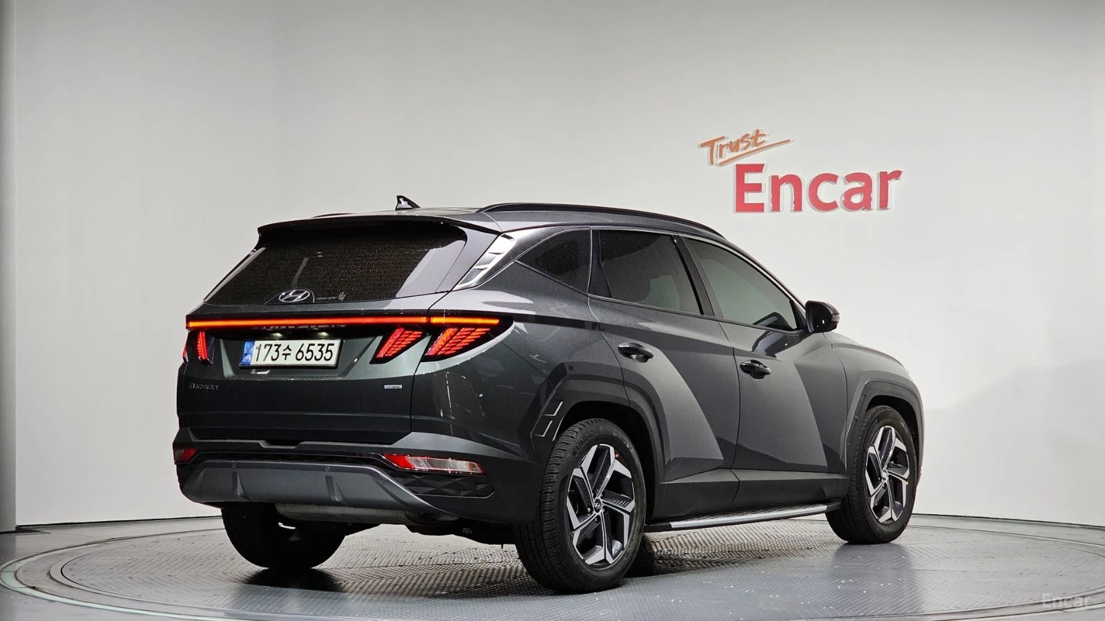 Hyundai Tucson 1.6 TURBO* 4WD* INSCRIPTION* PALTINUM III* ОБДУХВ*, снимка 2 - Автомобили и джипове - 55421112