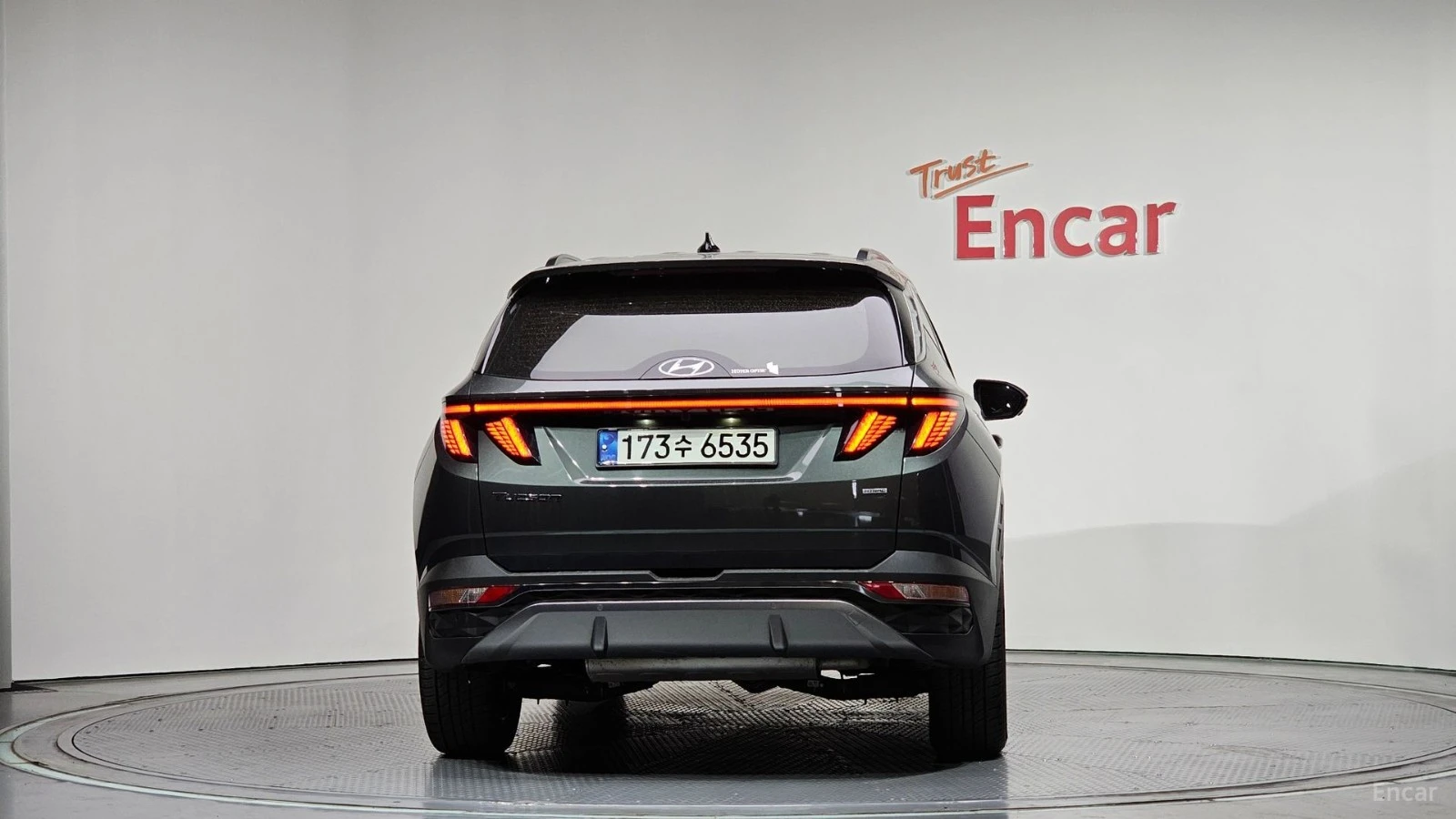 Hyundai Tucson 1.6 TURBO* 4WD* INSCRIPTION* PALTINUM III* ОБДУХВ*, снимка 4 - Автомобили и джипове - 55421112