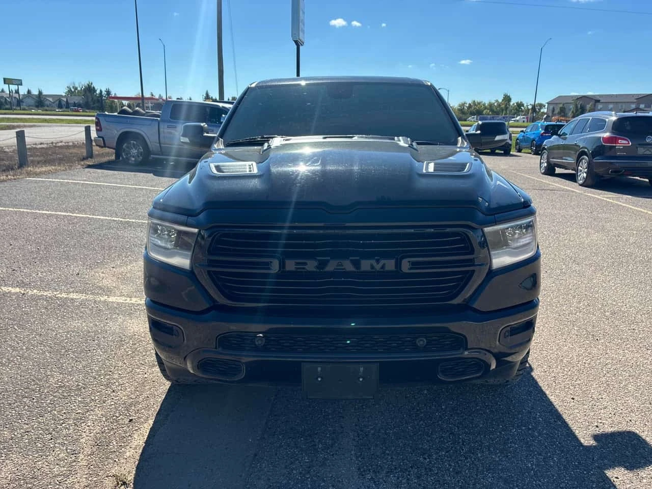 Dodge RAM 1500 / SPORT / ОБДУХВАНЕ / НАВИГАЦИЯ / КОЖЕН САЛОН, снимка 5 - Автомобили и джипове - 56177093