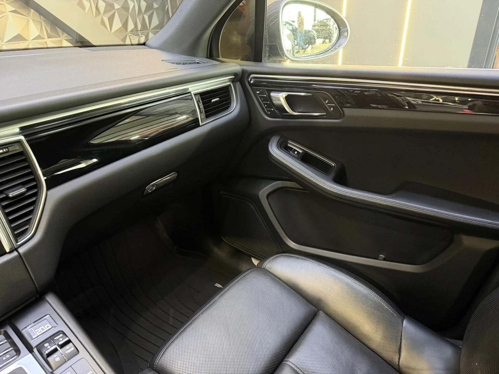 Porsche Macan S * FULL ЕКСТРИ * BOSE * ПАНОРАМА * , снимка 10 - Автомобили и джипове - 56250994