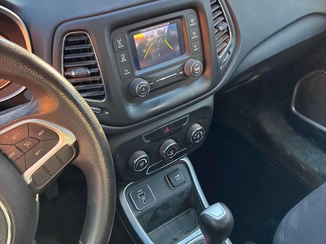Jeep Compass, снимка 9 - Автомобили и джипове - 56706381