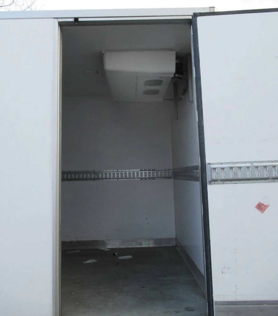 Iveco 35c18 3.0* HI-MATIC* ХЛАДИЛЕН-25* БОРД+ ВРАТИ* ТОК* КЛИМ - изображение 6