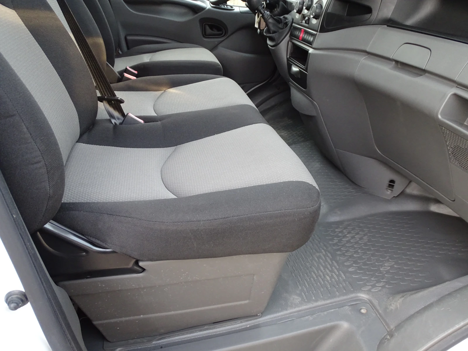 Iveco 35s15 * * * 104 476 km * * *  ШЕРКОМ* * * 3.0 HPI, снимка 15 - Бусове и автобуси - 53616965