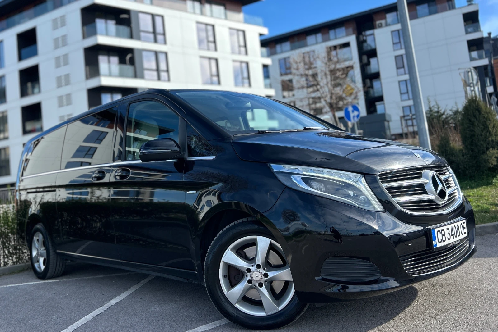 Mercedes-Benz V 250 EXTRA LONG* PREMIUM* 8+ 1, снимка 3 - Бусове и автобуси - 54120473