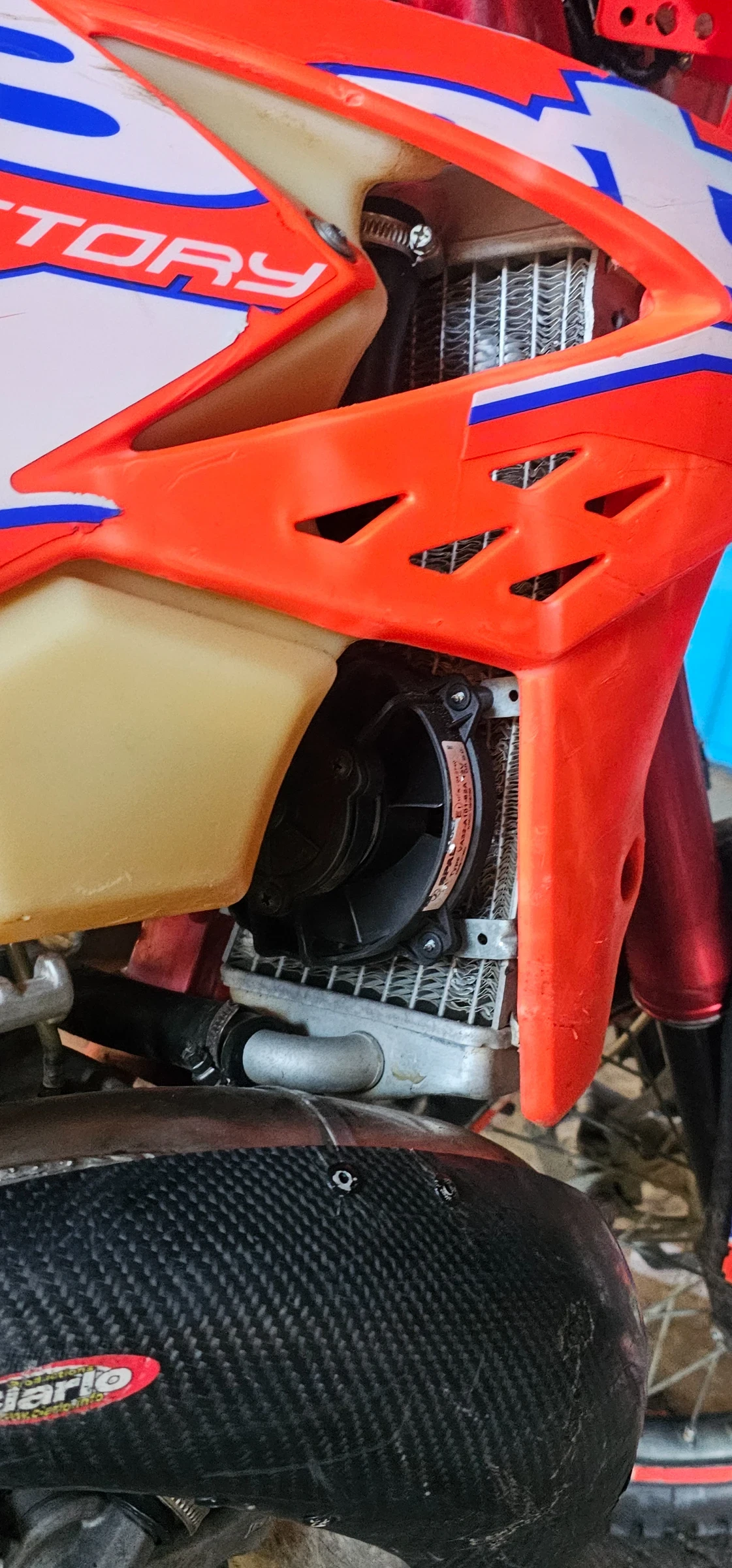 Beta Rr 2015� 30� ���� ������  | Mobile.bg � ����������� 2