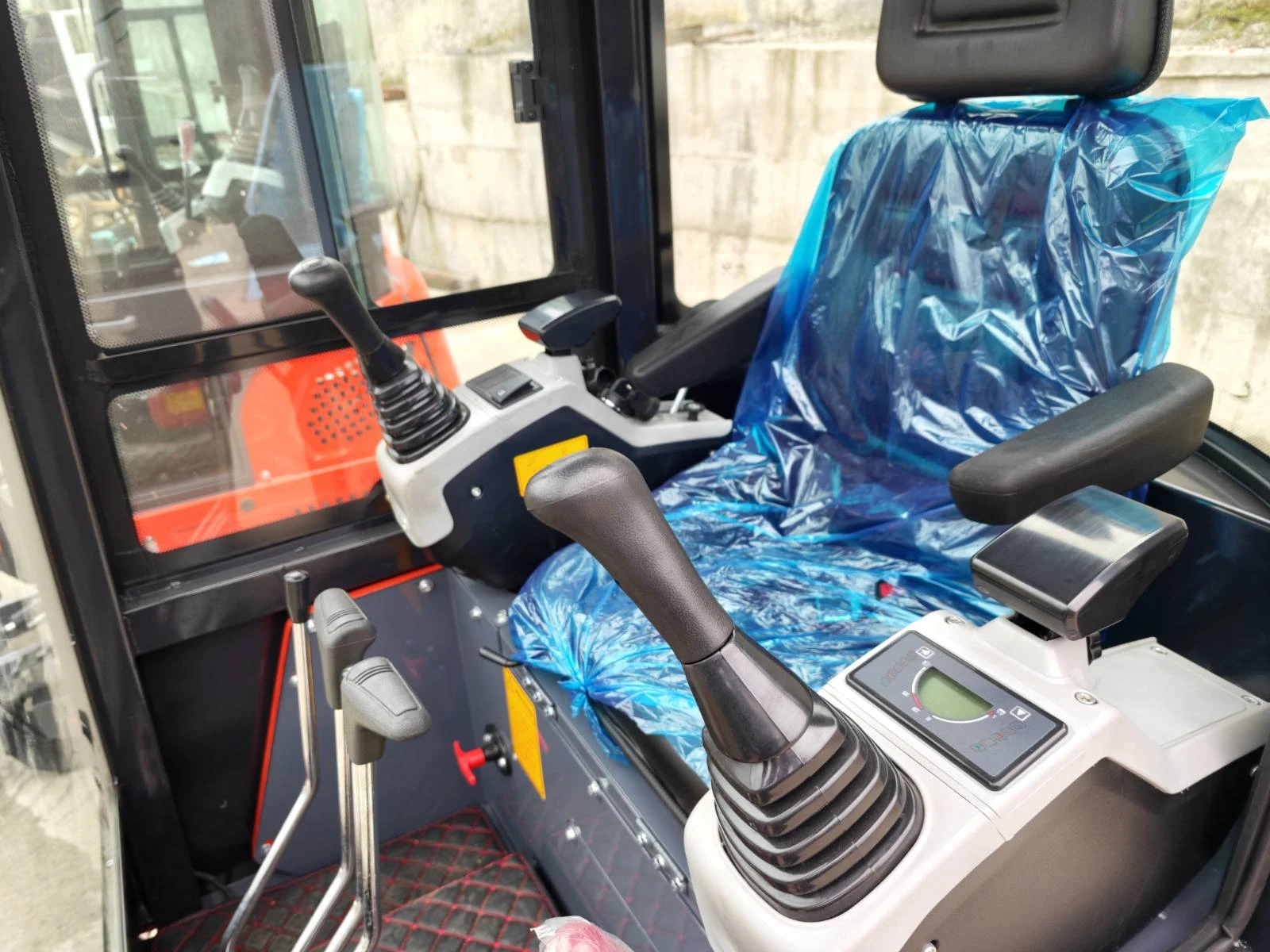 ����� Kobelco 2 TON �����  ��� 3 ��������� | Mobile.bg � ����������� 9