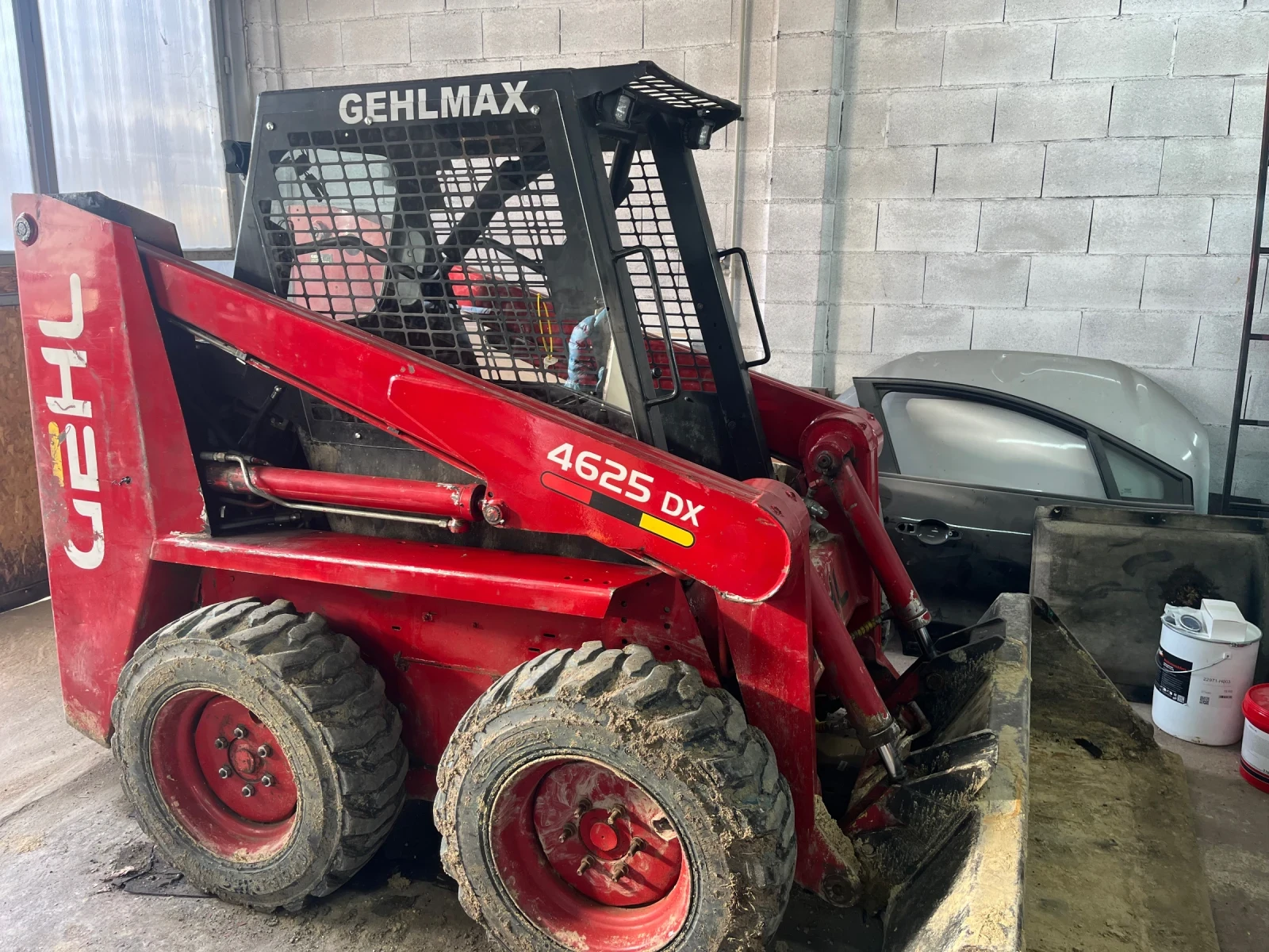 Мини челни товарачи GEHL 4625DX