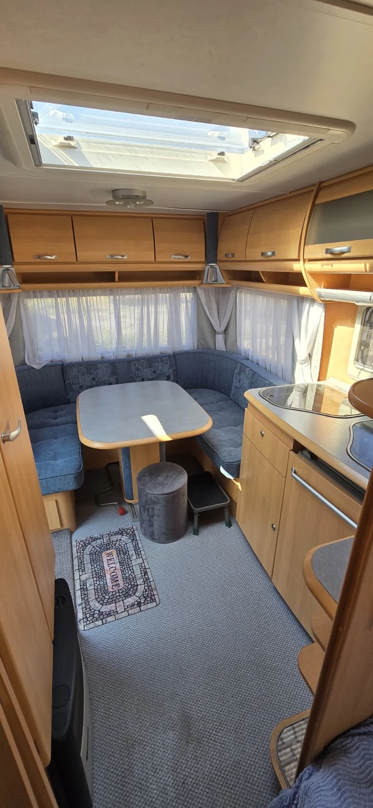 Каравана TEC Travel king, снимка 7 - Каравани и кемпери - 55559514