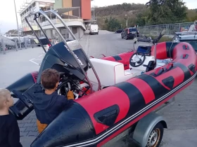Надуваема лодка Zebec Zebec420, снимка 1