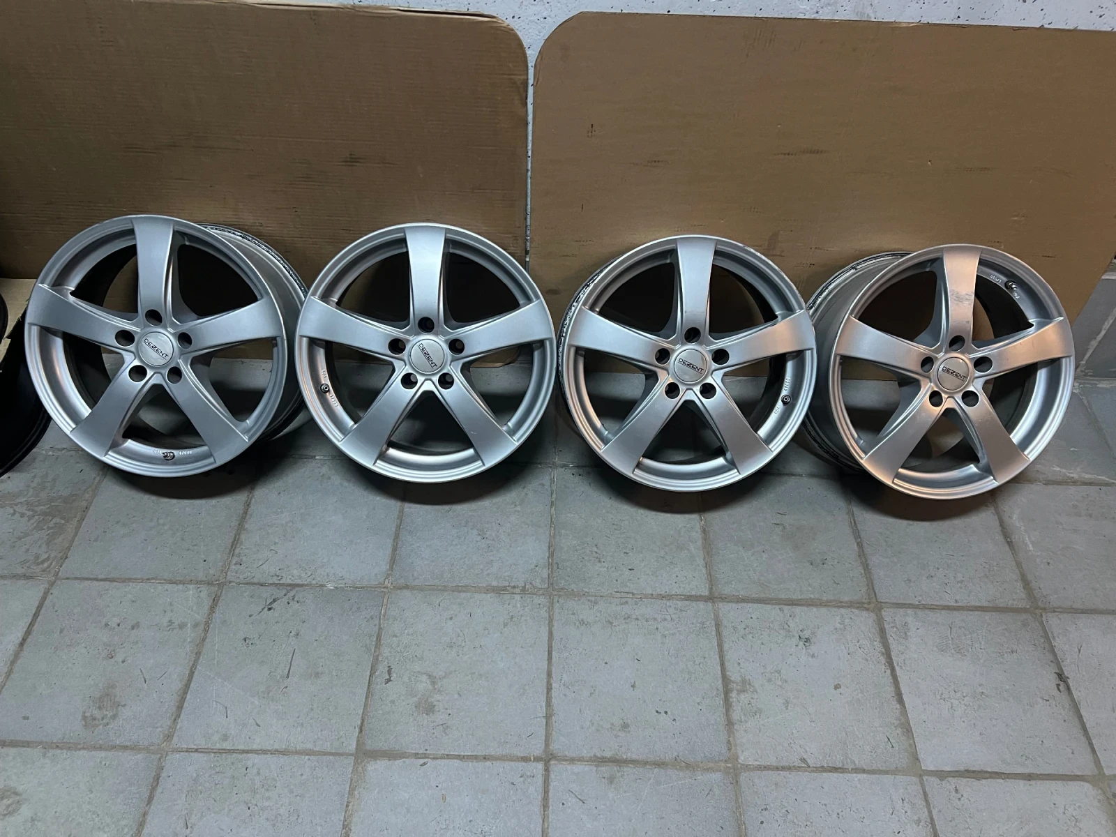 ������ | Mobile.bg � ����������� 4