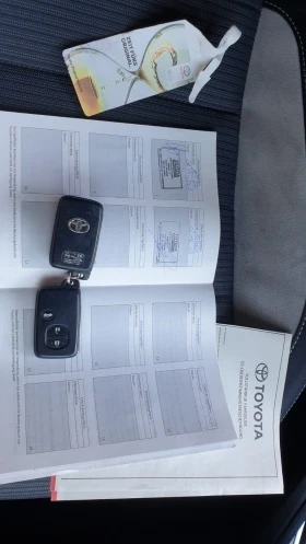 Toyota Avensis 2.0 D-4D/LED/NAVI/KEYLESS/GERMANY  , снимка 14