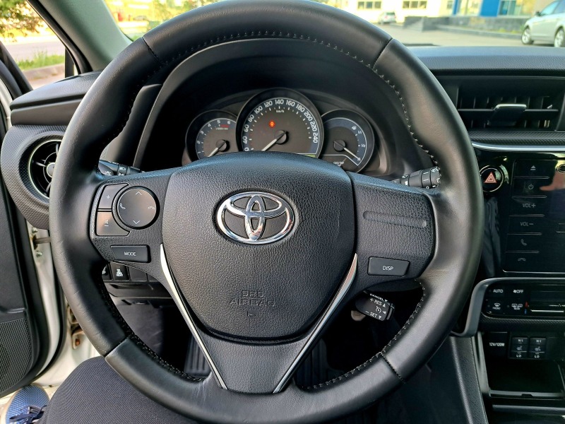 Toyota Auris 1.4 D4D 90 кс 6ск., снимка 8 - Автомобили и джипове - 45127962