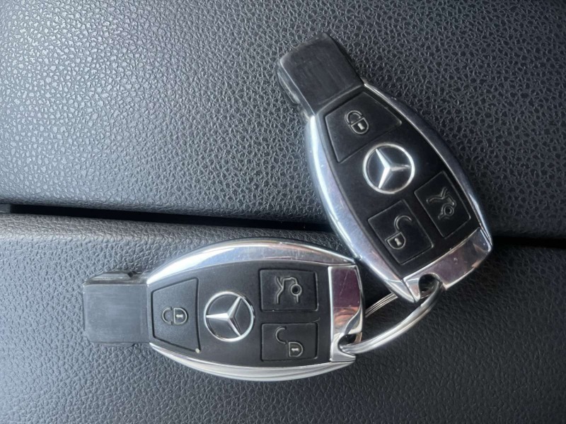 Mercedes-Benz C 250 AMG LINE* 4MATIC, снимка 11 - Автомобили и джипове - 46401370