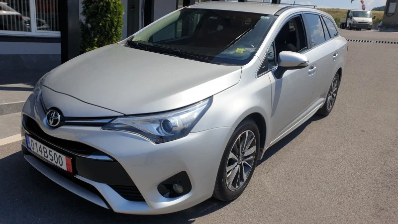 Toyota Avensis 2.0 D-4D/LED/NAVI/KEYLESS/GERMANY  , снимка 2 - Автомобили и джипове - 46618508