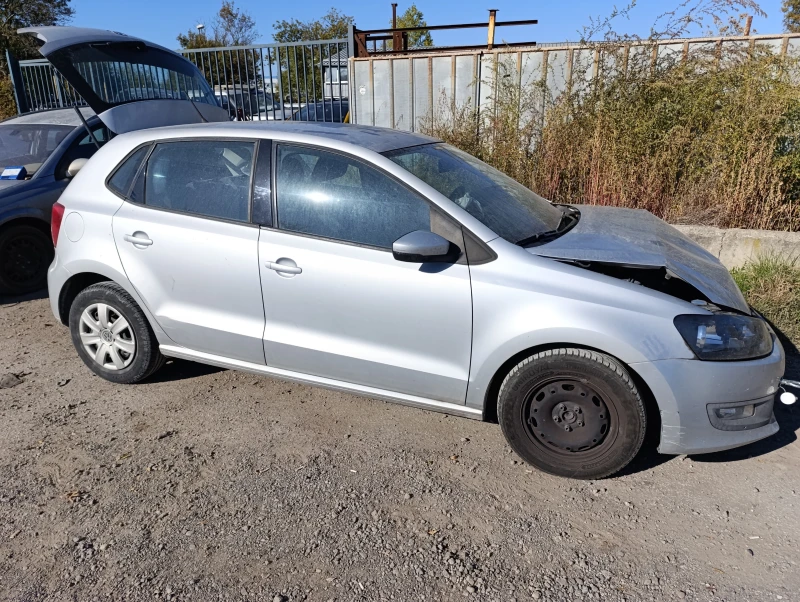 VW Polo 1.2I tip CGP, снимка 5 - Автомобили и джипове - 47651610