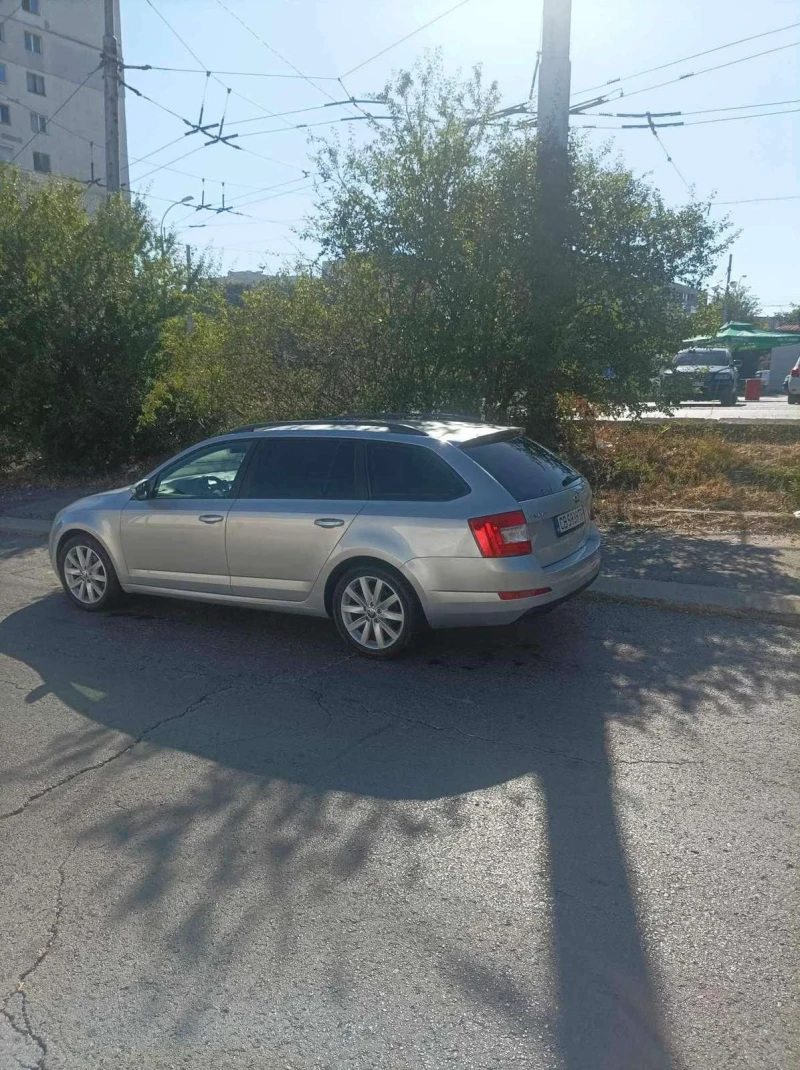 Skoda Octavia 1.6, снимка 6 - Автомобили и джипове - 48645769