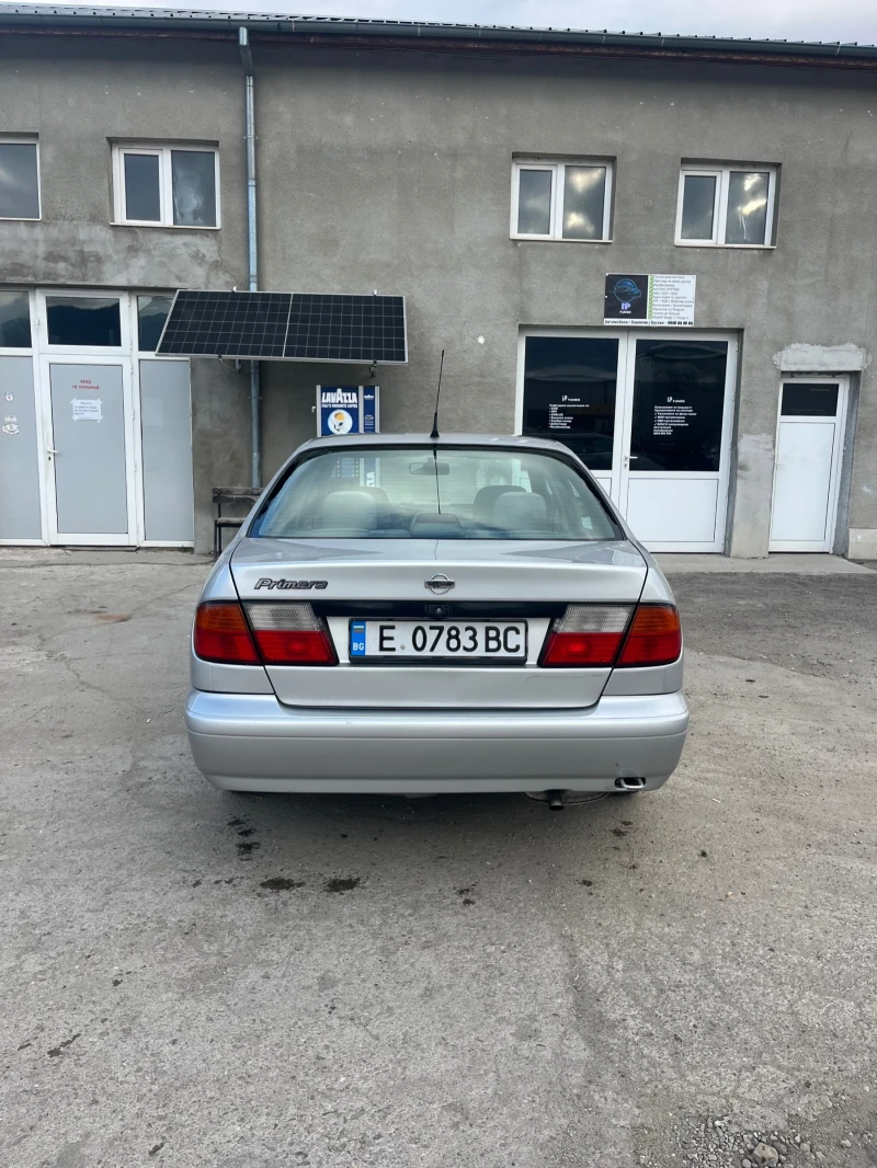 Nissan Primera Седан, снимка 4 - Автомобили и джипове - 49273604