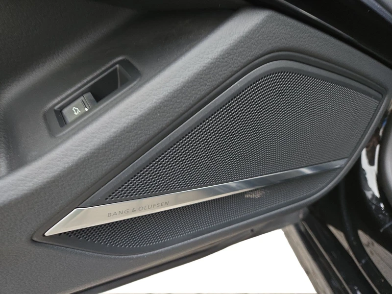 Audi S8 4.0TFSI/571HP/PANO/LASER/B&O/HUD/360/307vpr, снимка 17 - Автомобили и джипове - 50036545