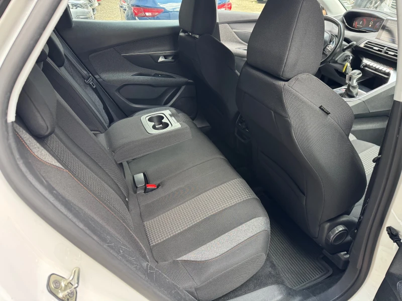 Peugeot 3008 1.5 BlueHDI-131-2019-NAVI-6ск, снимка 13 - Автомобили и джипове - 50496477