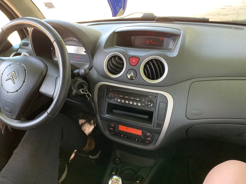 Citroen C3 1.6 HDi   Автоматик   Обслужен   Климатик, снимка 7 - Автомобили и джипове - 53142597