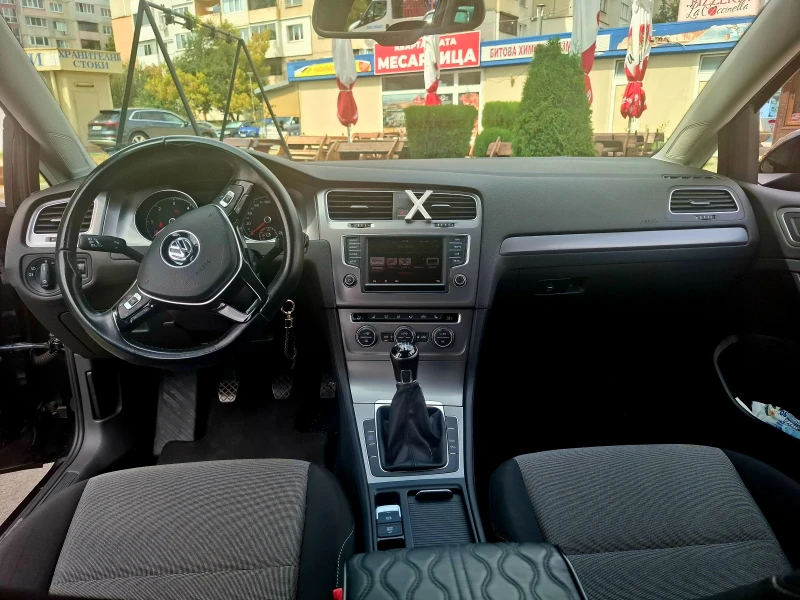 VW Golf 1600TDI   110К.С, снимка 10 - Автомобили и джипове - 52475712