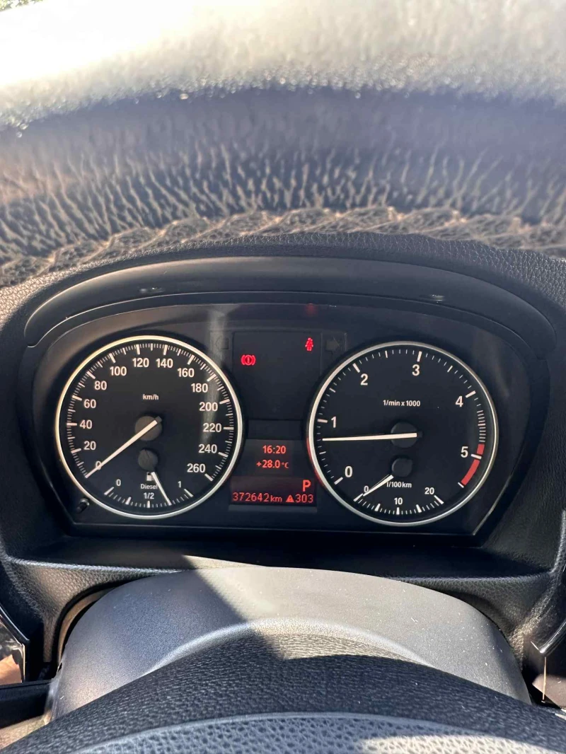 BMW 320, снимка 10 - Автомобили и джипове - 52593686