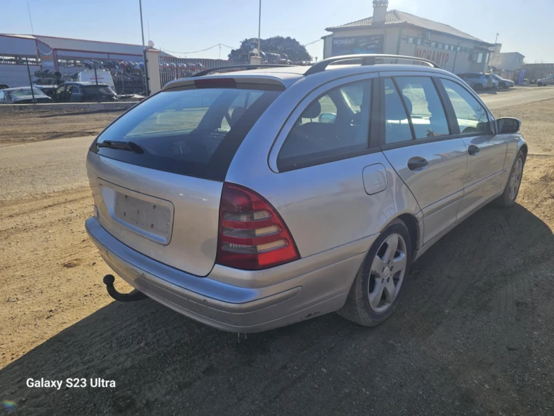 Mercedes-Benz C 220 2.2, снимка 3 - Автомобили и джипове - 53171251