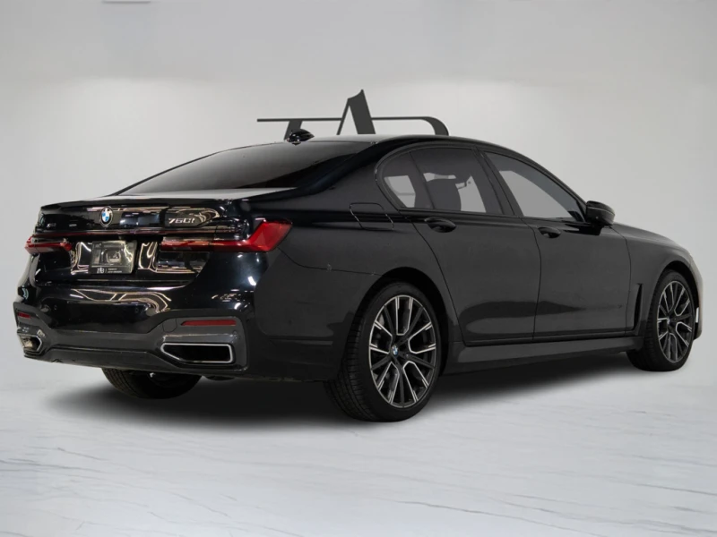 BMW 750 XDRIVE M-SPORT  С РЕГИСТРАЦИЯ & АВТО КРЕДИТ , снимка 4 - Автомобили и джипове - 53260162