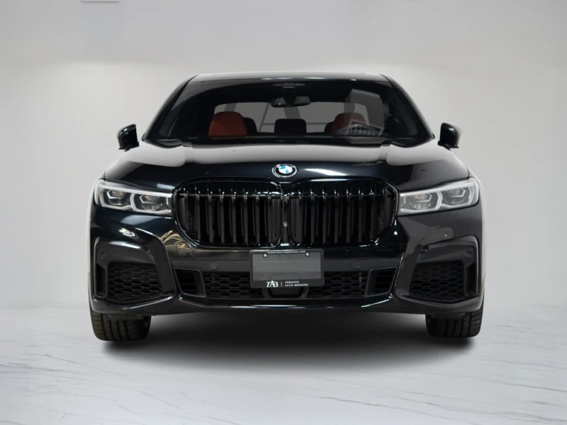 BMW 750 XDRIVE M-SPORT  С РЕГИСТРАЦИЯ & АВТО КРЕДИТ , снимка 2 - Автомобили и джипове - 53260162