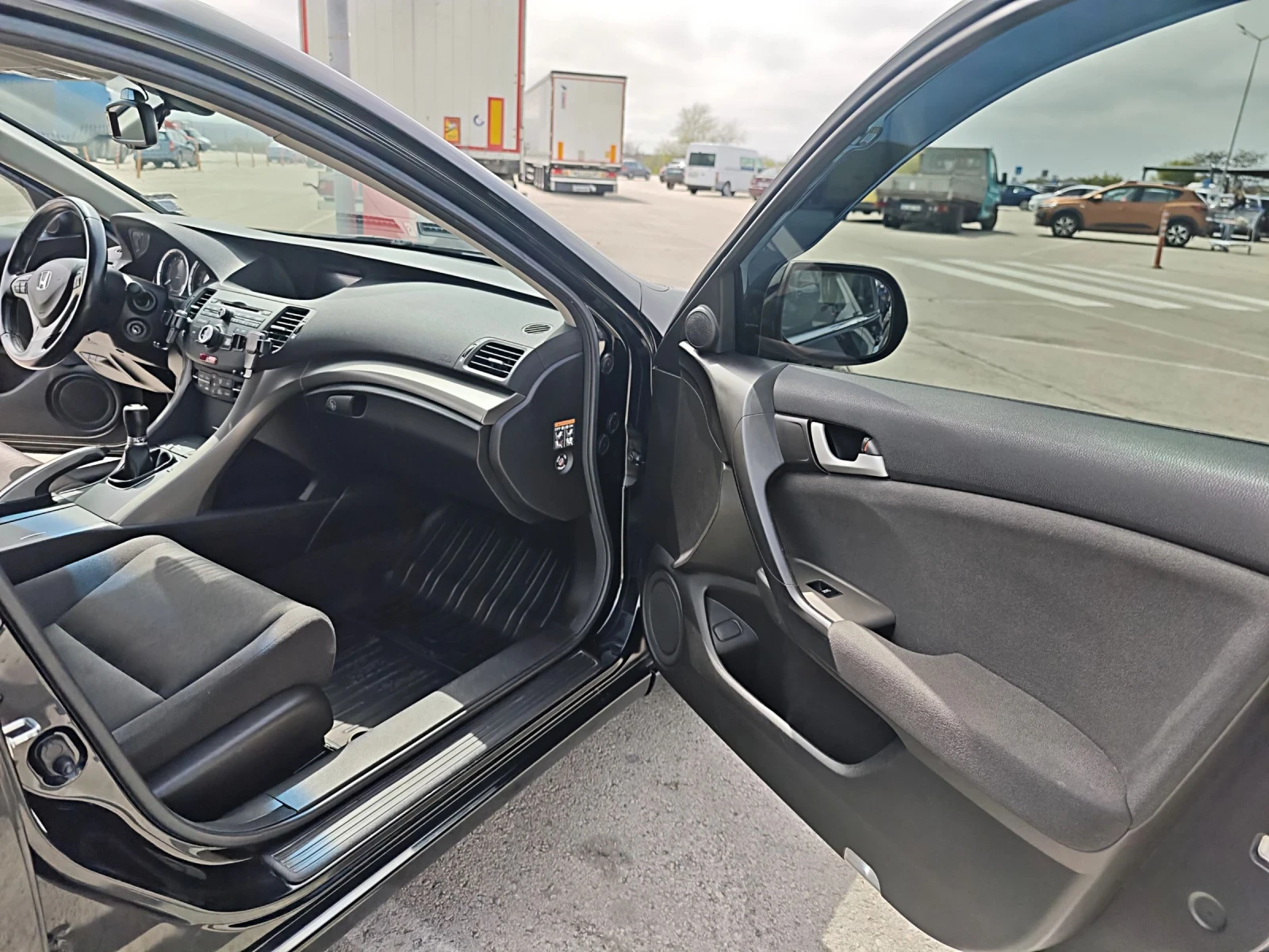 Honda Accord 2.2 i-DTEC - изображение 10