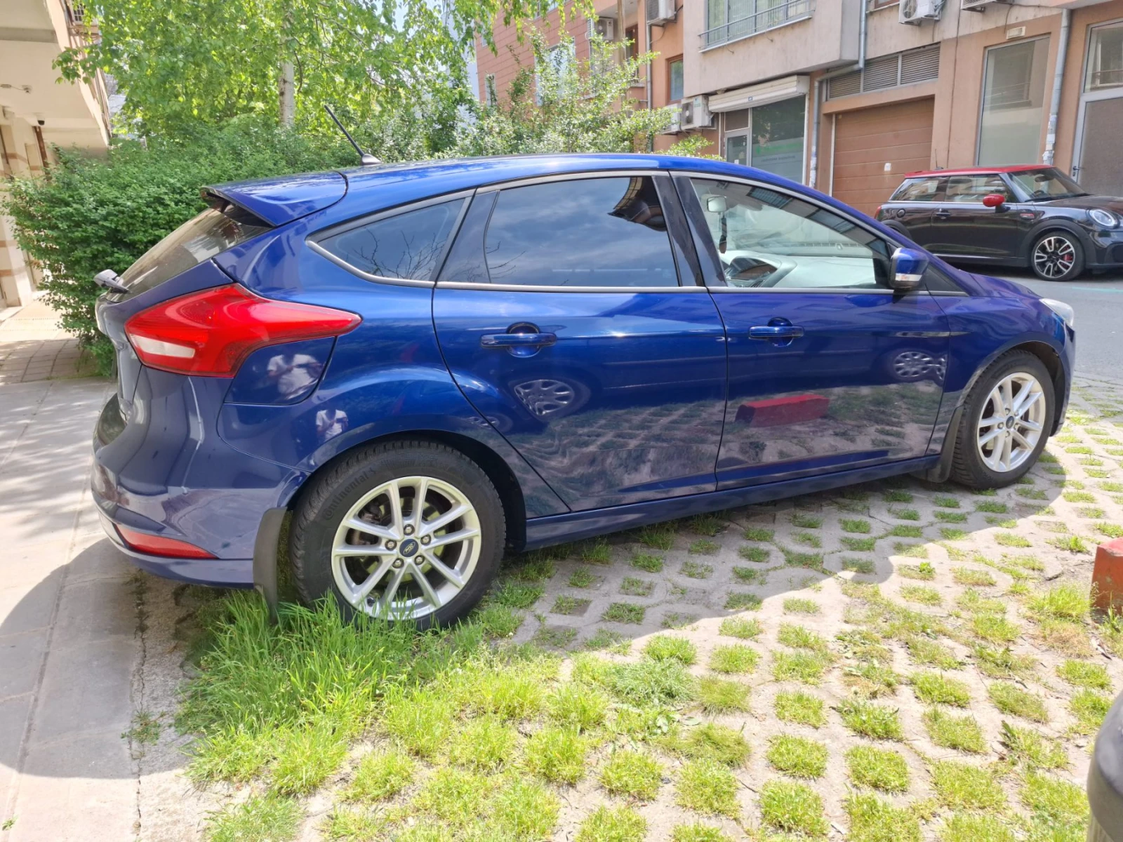 Ford Focus 1.0 - изображение 6