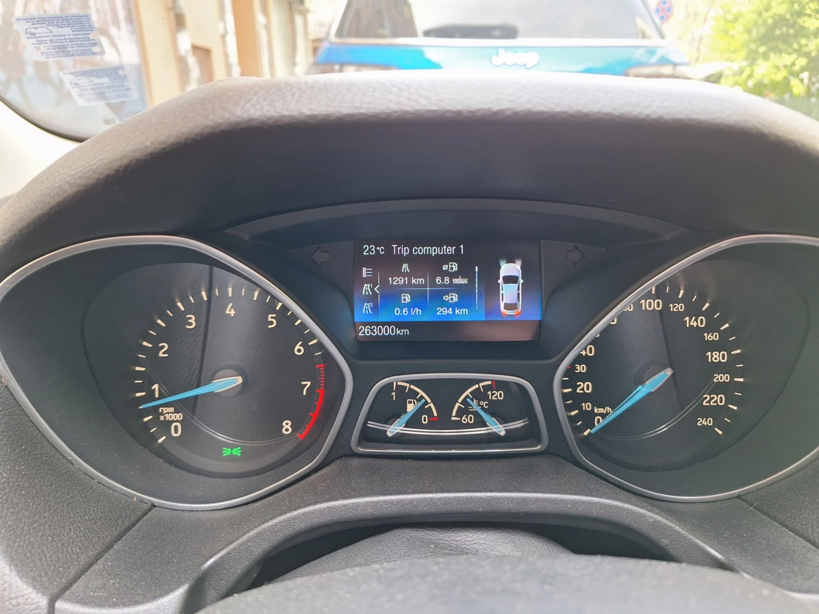 Ford Focus 1.0 - изображение 7