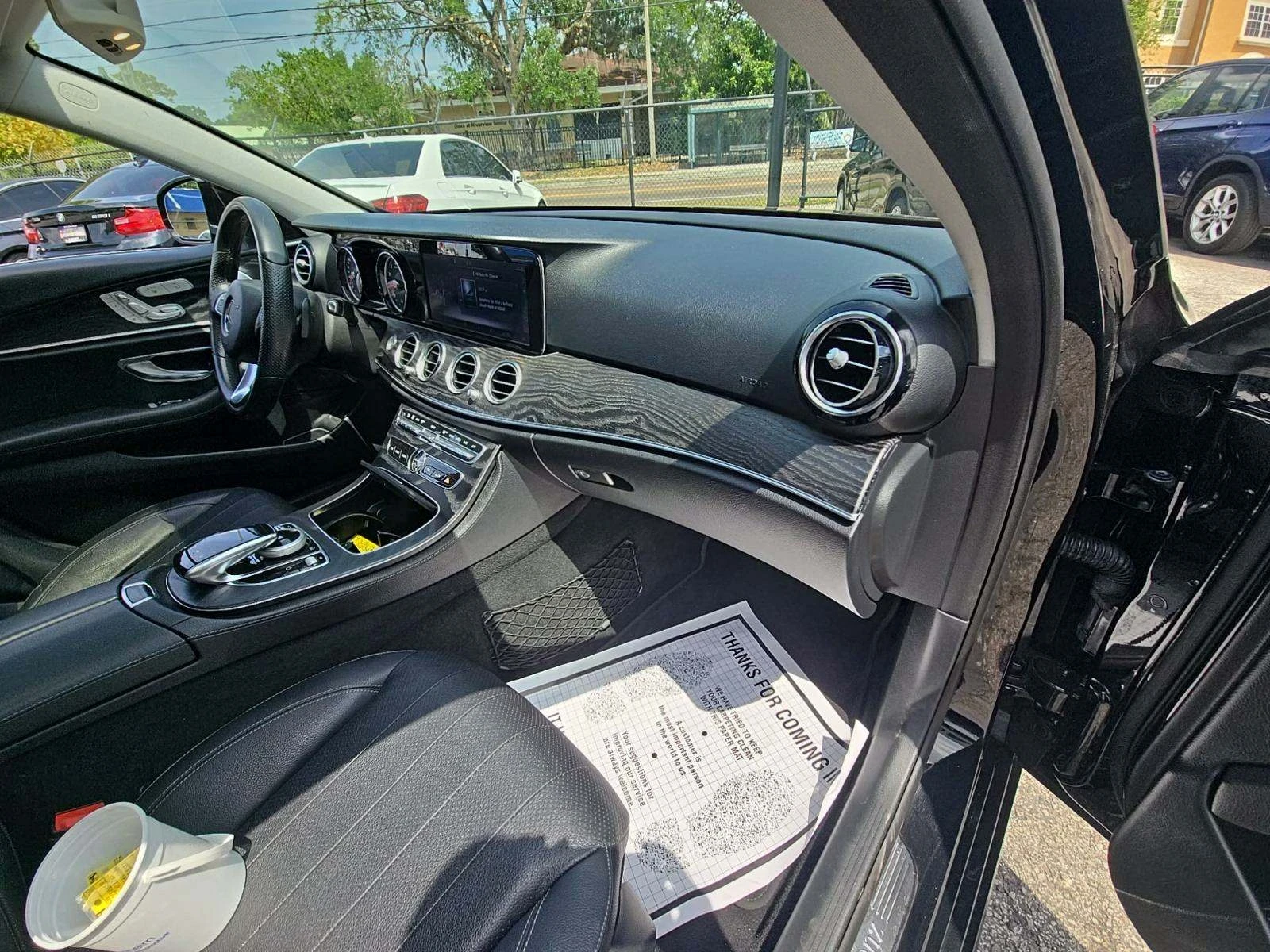 Mercedes-Benz E 300  - изображение 9