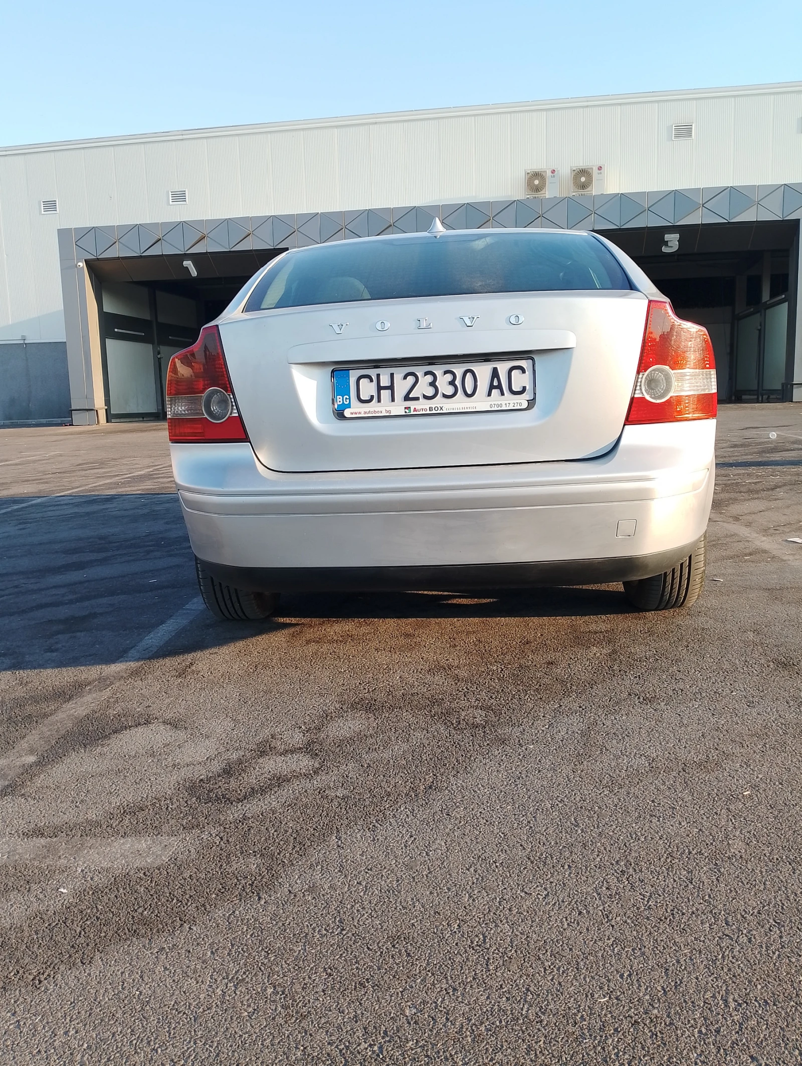 Volvo S40 2.0D - изображение 5
