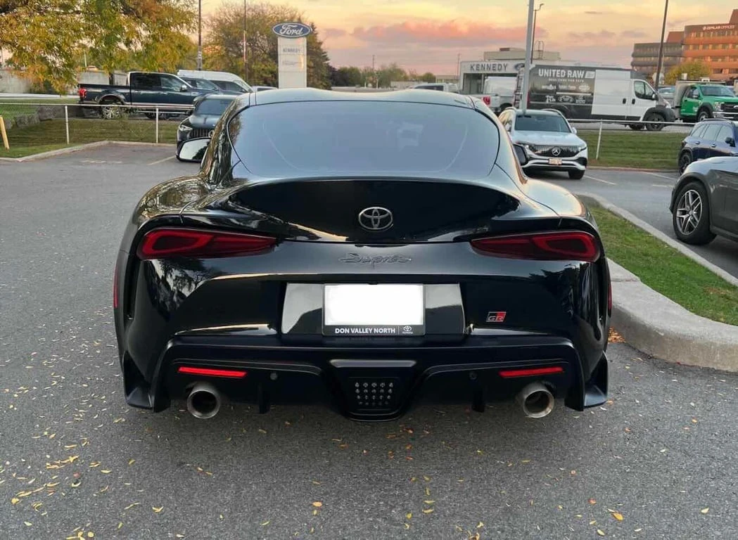 Toyota Supra * RWD * CARFAX * БЕЗ ПЪРВОНАЧАЛНА ВНОСКА - изображение 4
